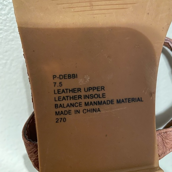 Steve Madden tan sandals - Picture 3 of 4